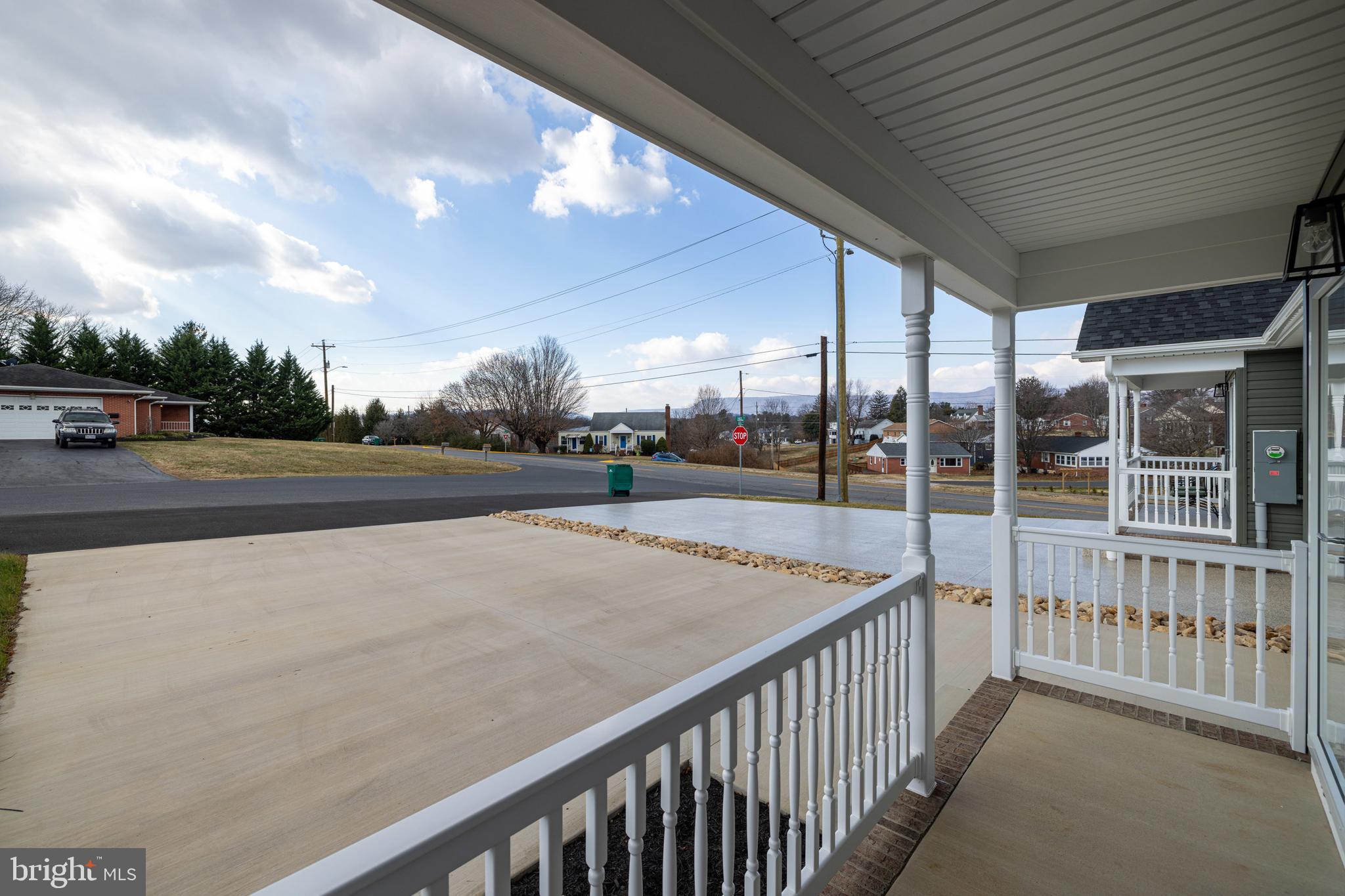 103 6th Avenue Luray, VA 22835 - Photo 3 of 58