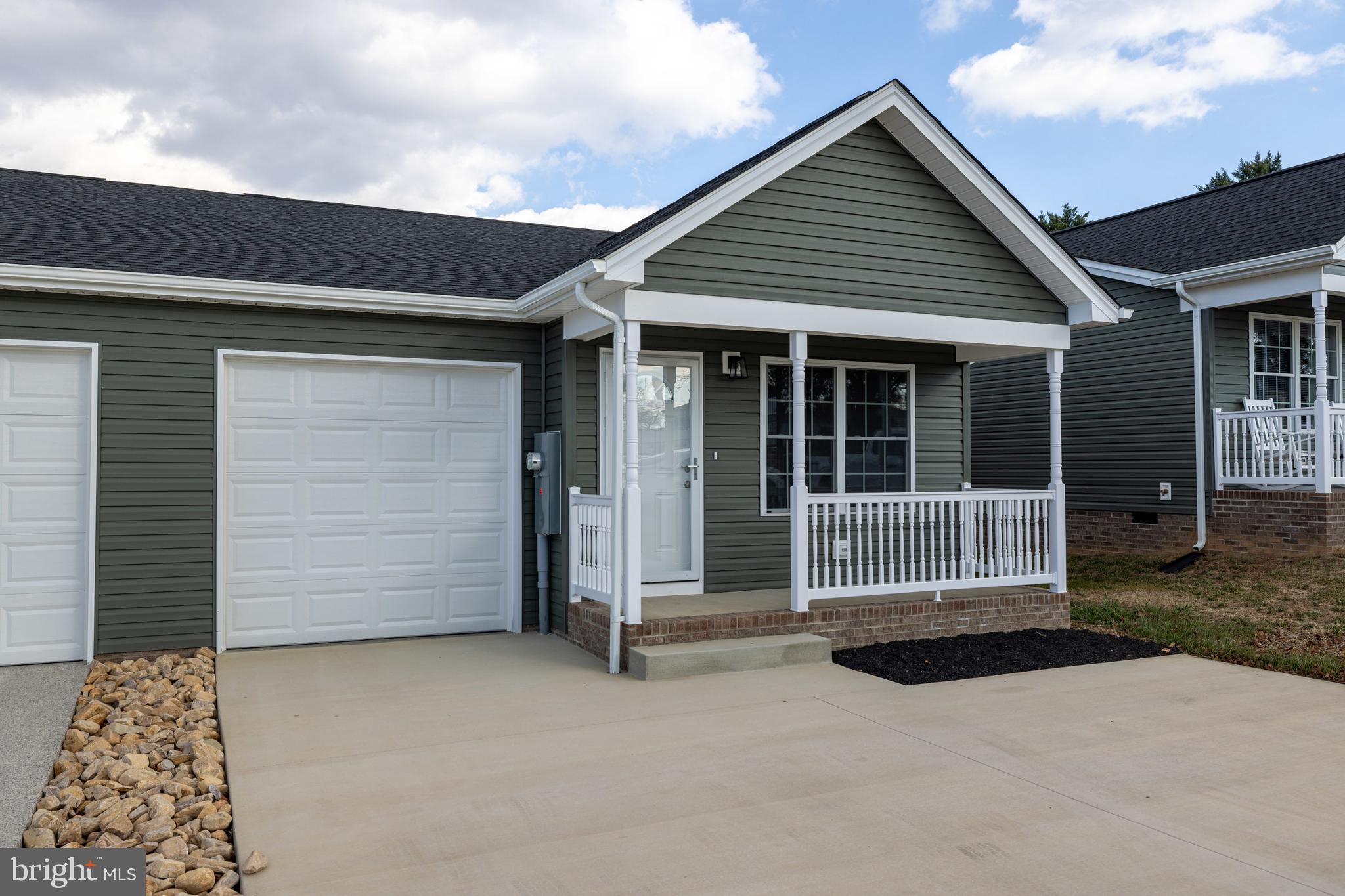 103 6th Avenue Luray, VA 22835 - Photo 32 of 58 a house with a outdoor space