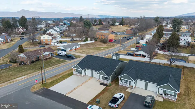 $275,000 | 103 6th Avenue, Luray, VA 22835