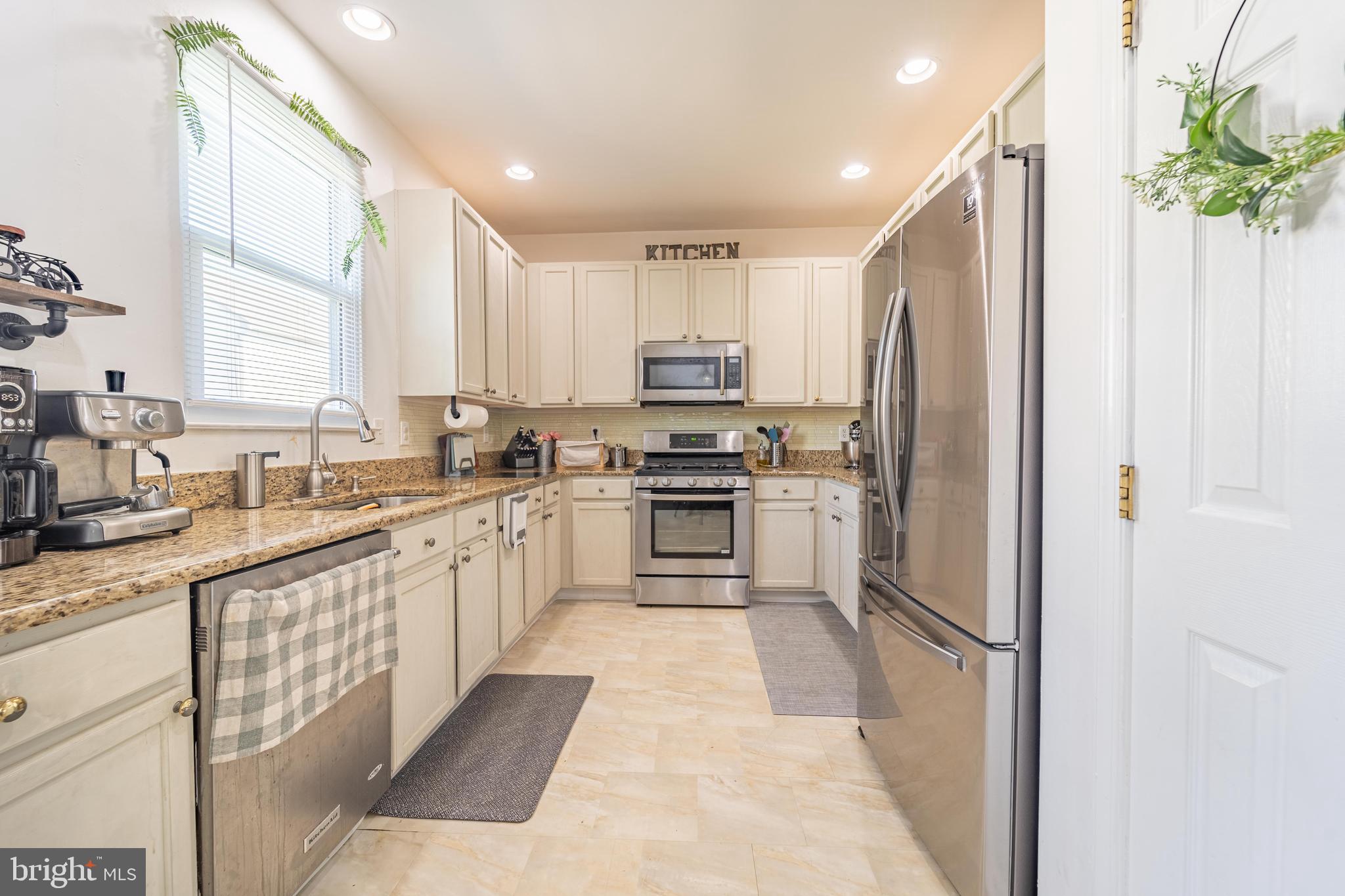 34 Inverness Drive Delran, NJ 08075 - Photo 20 of 56 Gallery Image 20