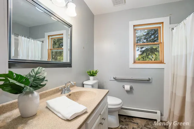 $212,999 | 1890 Coral Road Northeast, Edmore, MI 48829