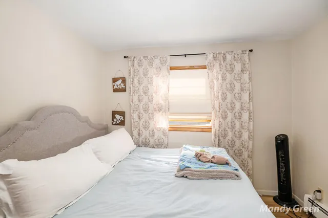 $212,999 | 1890 Coral Road Northeast, Edmore, MI 48829