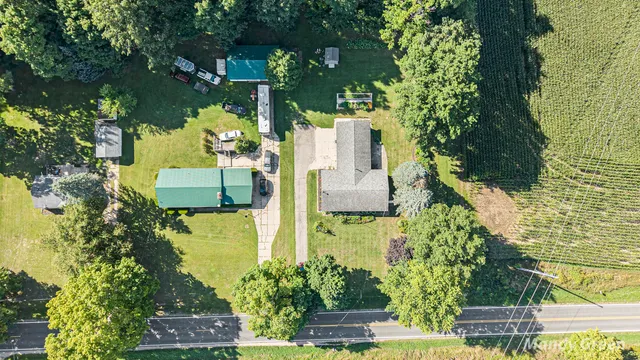 $212,999 | 1890 Coral Road Northeast, Edmore, MI 48829