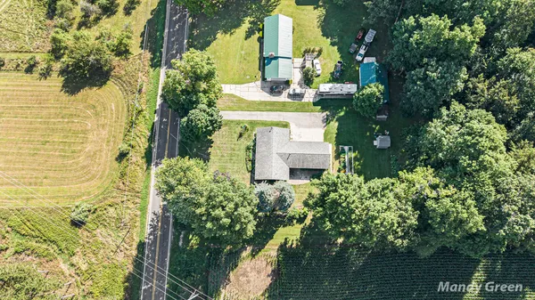 $192,000 | 1890 Coral Road Northeast, Edmore, MI 48829