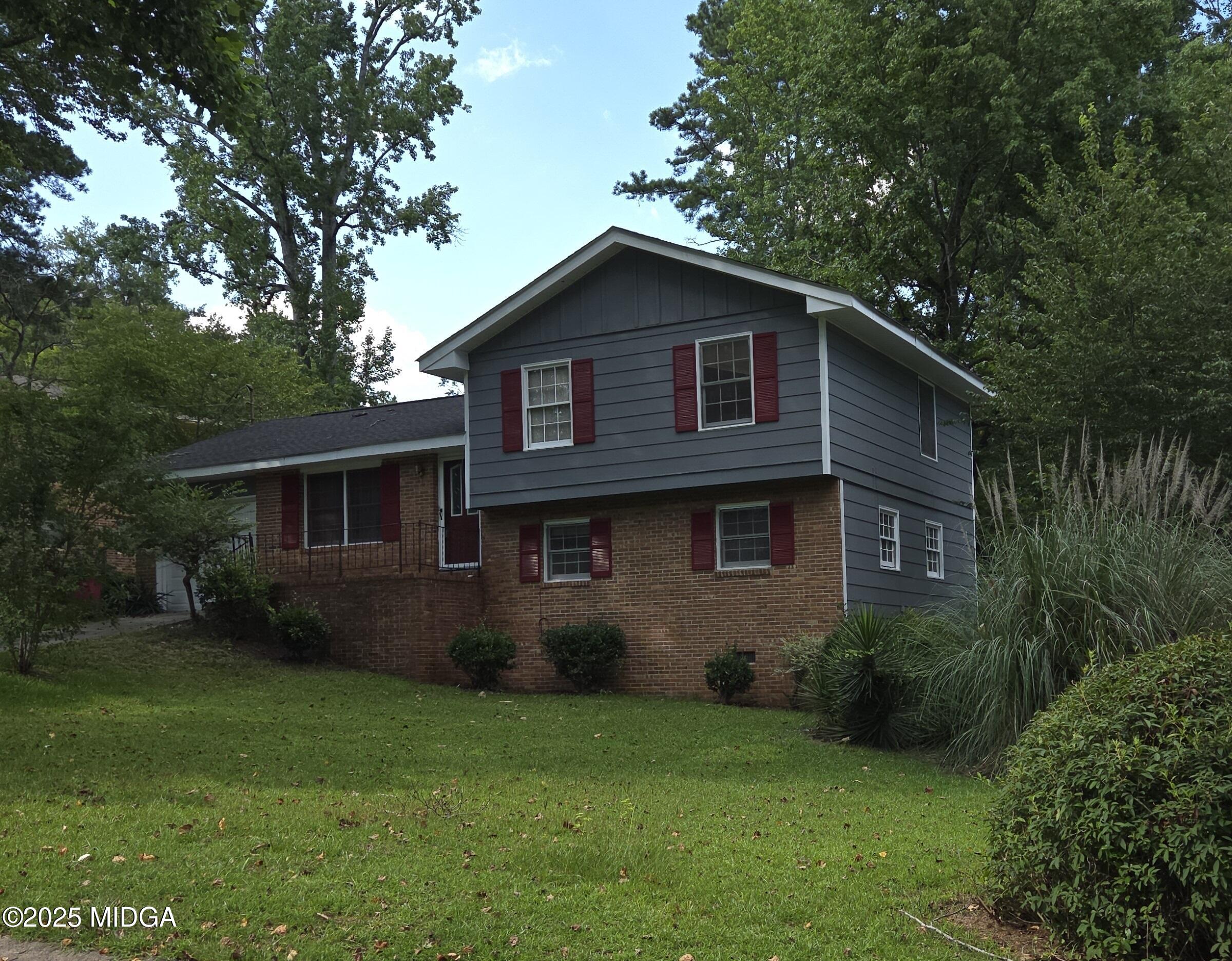 2557 Hyde Park Road Macon, GA 31211 - Photo 2 of 16 Front 2
