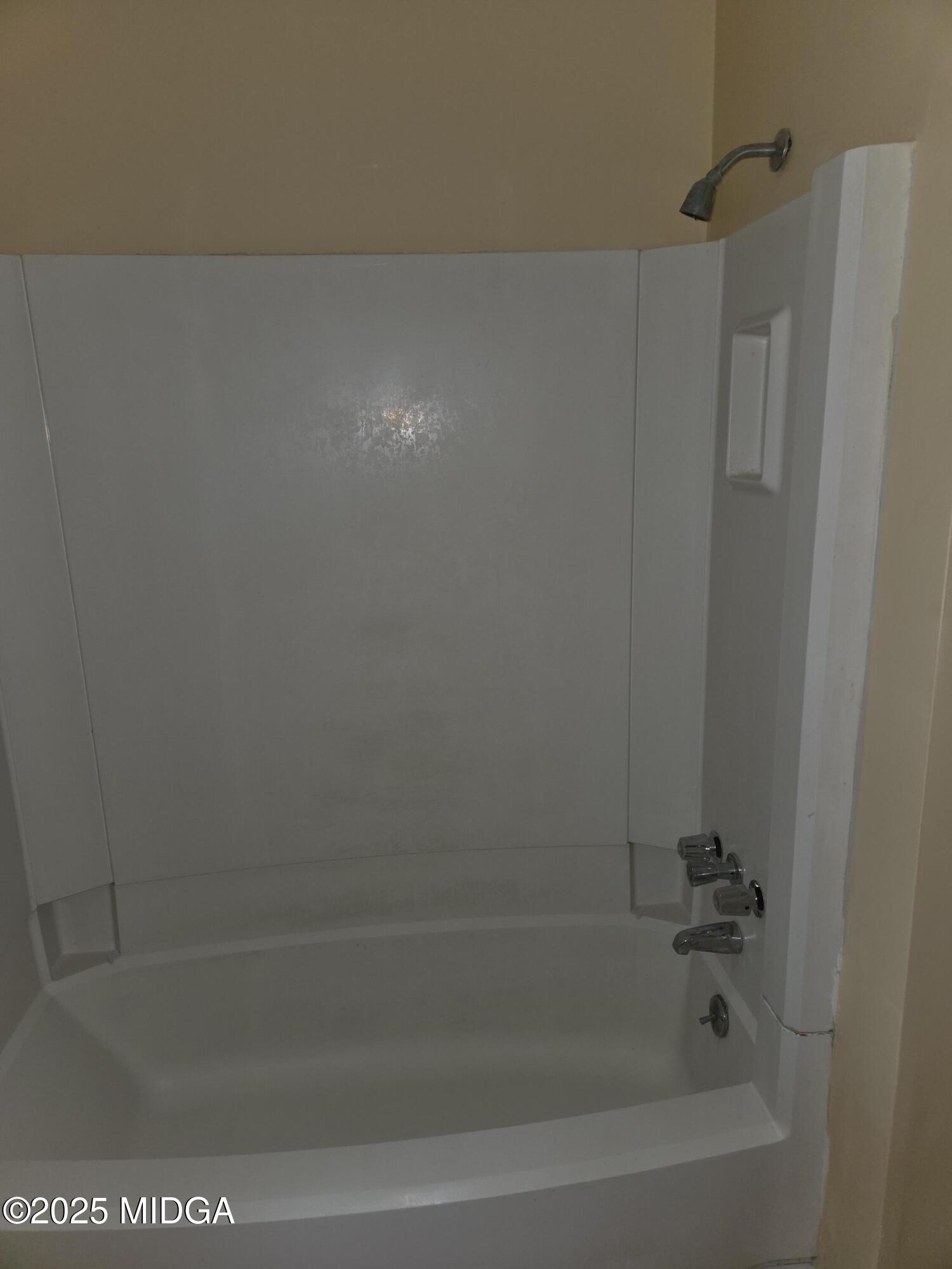 2557 Hyde Park Road Macon, GA 31211 - Photo 6 of 16 Bath 2 (2)