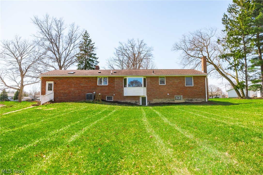 327 Briarhill Drive Rittman, OH 44270 - Photo 5 of 50