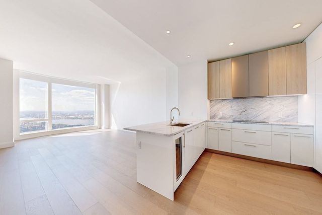 $1,975,000 | 240 Devonshire Street, Unit 4305, Boston, MA 02110