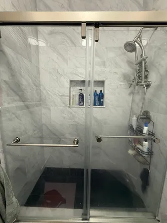 $3,450 | 12 West Chestnut Street, Unit 2, Chicago, IL 60610