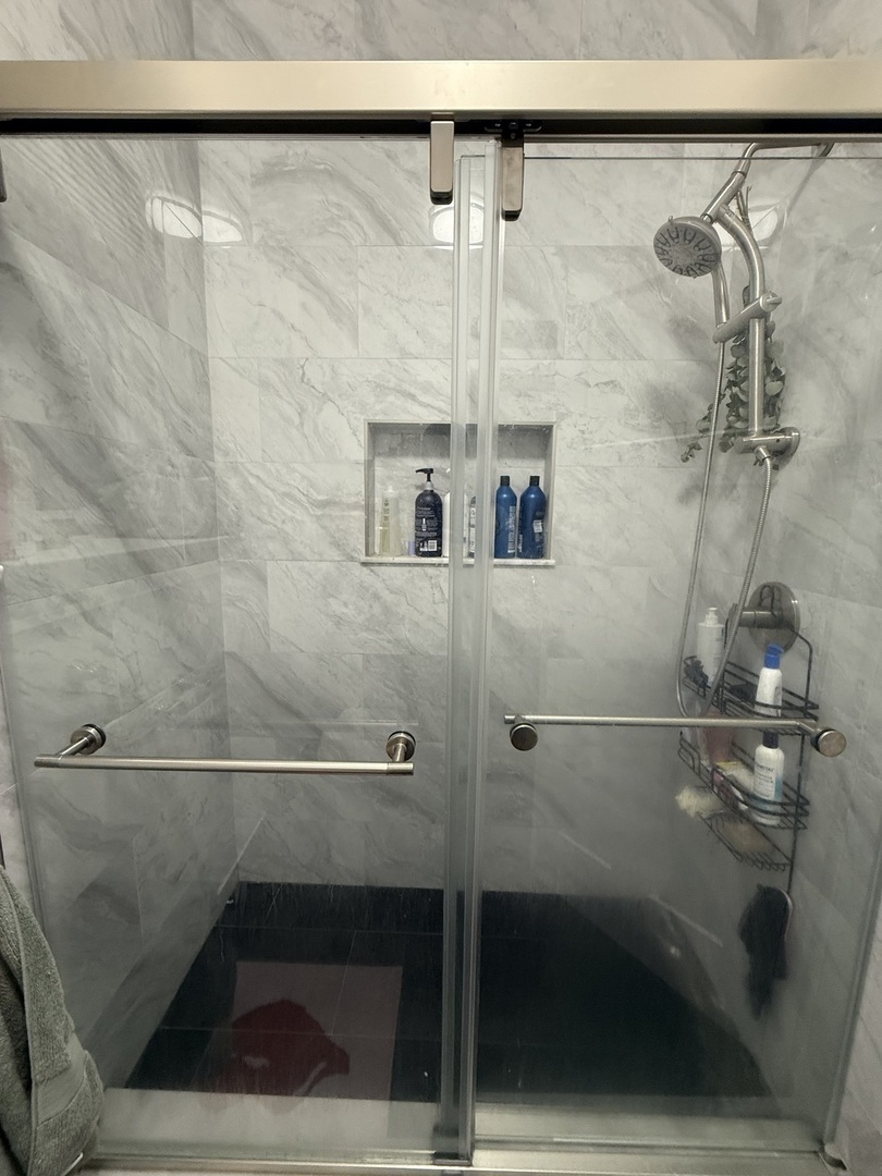 12 West Chestnut Street, Unit 2 Chicago, IL 60610 - Photo 16 of 23