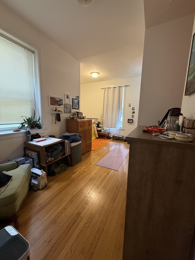 12 West Chestnut Street, Unit 2 Chicago, IL 60610 - Photo 21 of 23