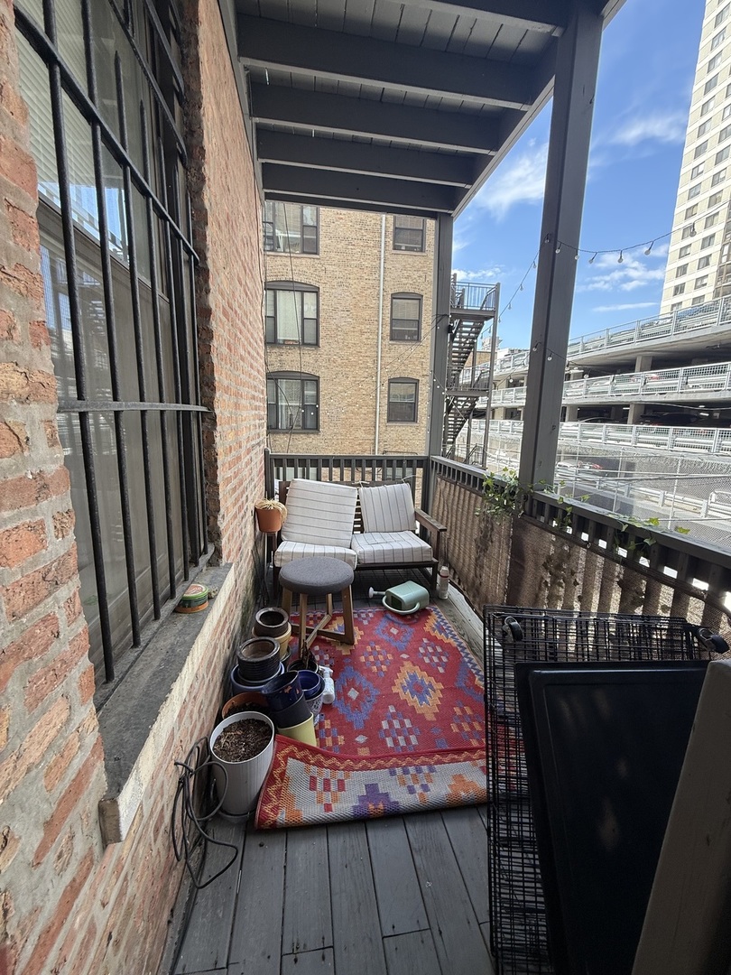 12 West Chestnut Street, Unit 2 Chicago, IL 60610 - Photo 23 of 23