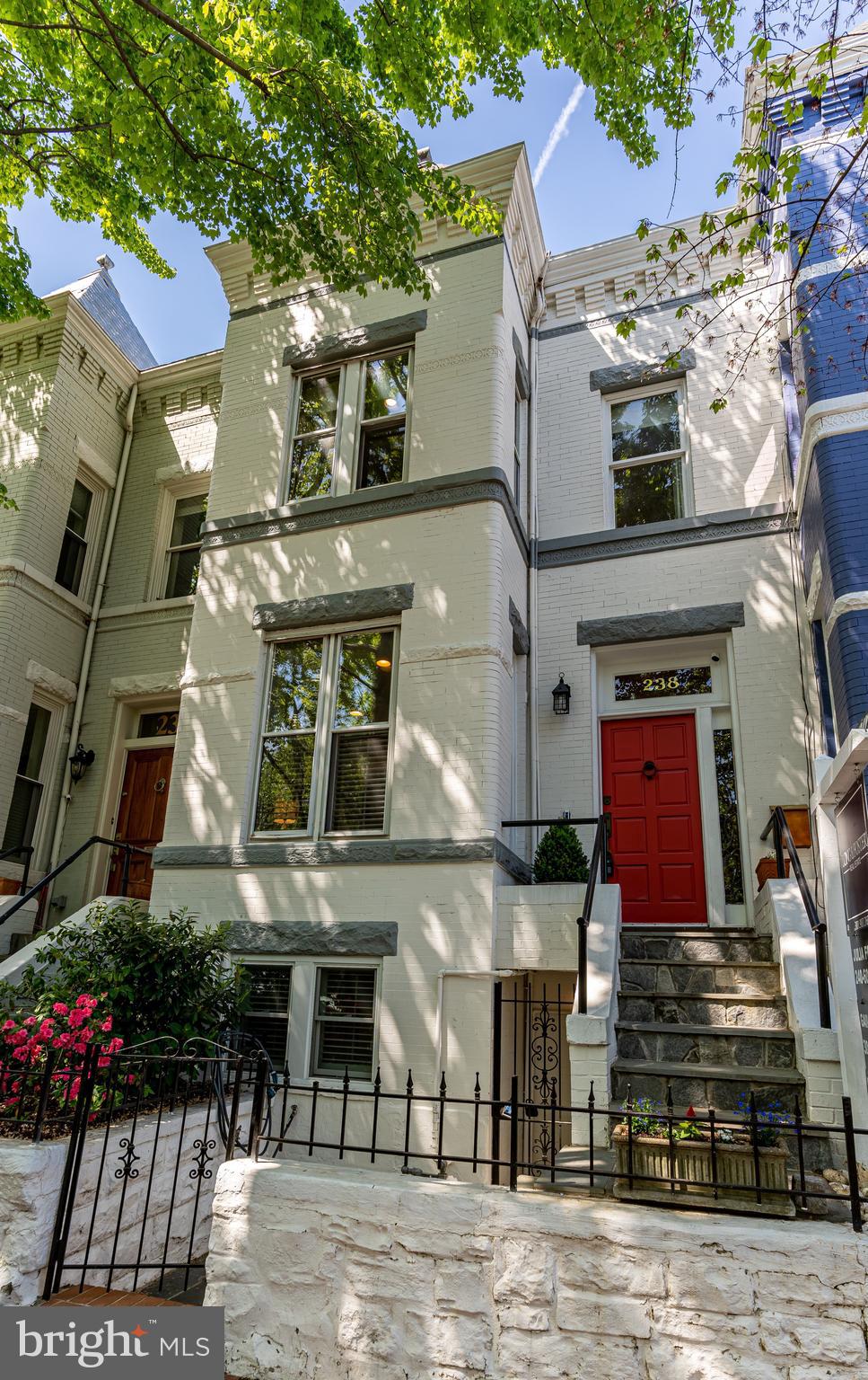 Quintessential Cap Hill Townhouse w/ 2-car Garage!