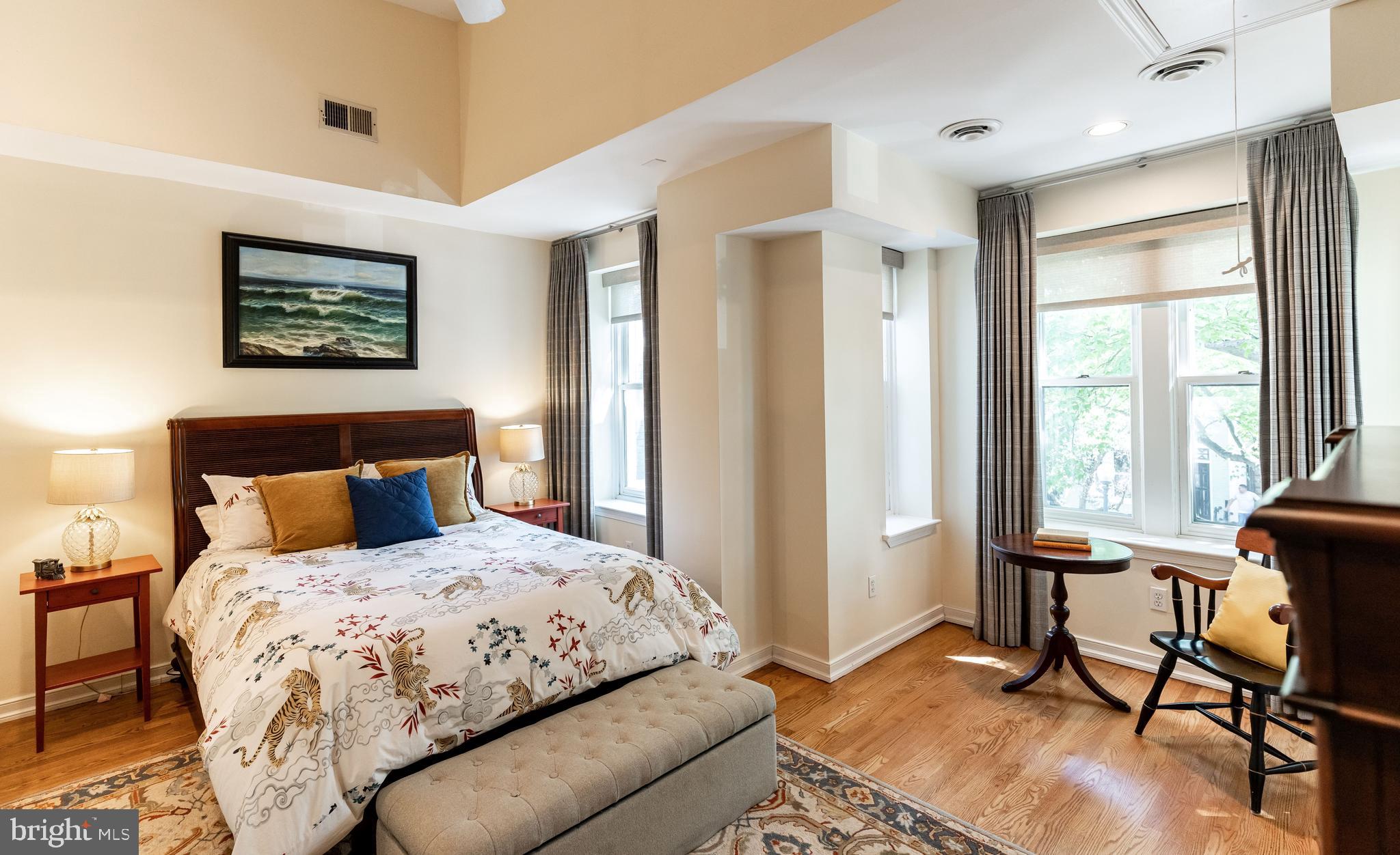 238 10th Street Northeast Washington, DC 20002 - Photo 12 of 29 Spacious Primary Suite with Sitting area