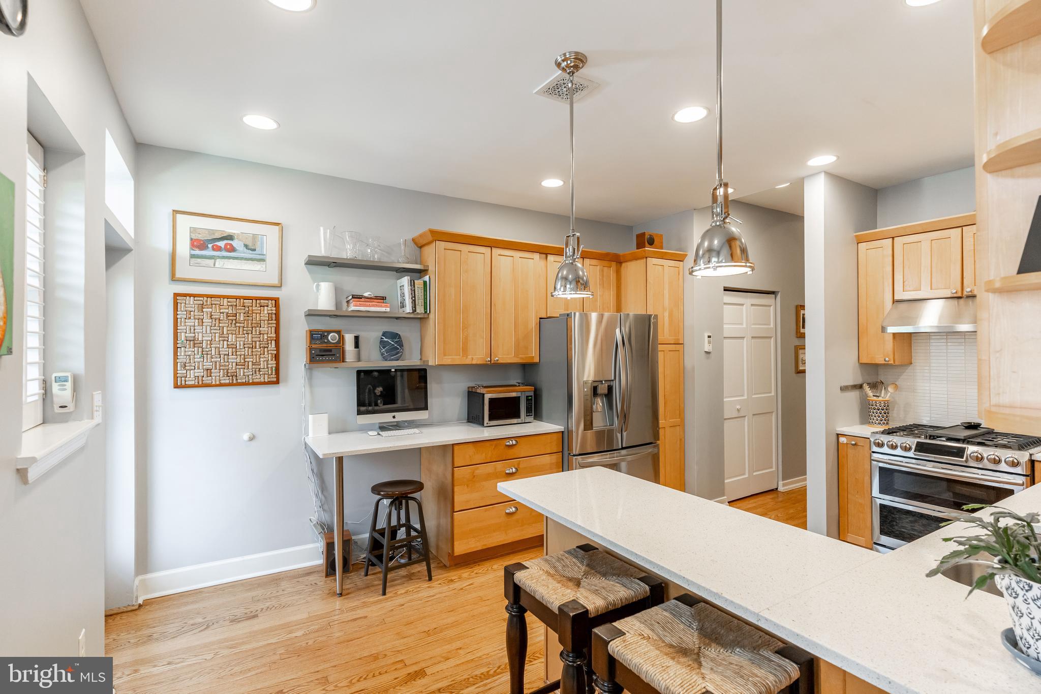 238 10th Street Northeast Washington, DC 20002 - Photo 7 of 29 Kitchen with access to Patio