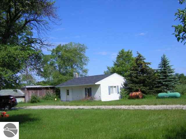 4718 Quarterline Road Kewadin, MI 49648 - Photo 4 of 8 1664865-3.JPG