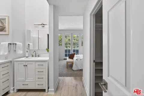 $1,150,000 | 1436 20th Street, Unit 15, Santa Monica, CA 90404