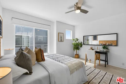$1,150,000 | 1436 20th Street, Unit 15, Santa Monica, CA 90404