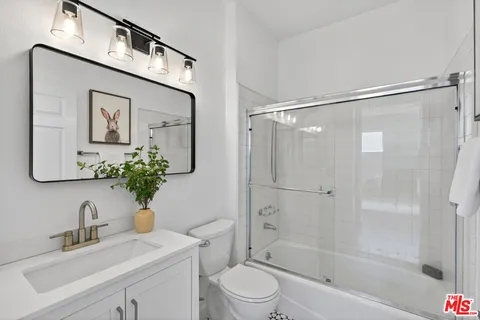 $1,150,000 | 1436 20th Street, Unit 15, Santa Monica, CA 90404
