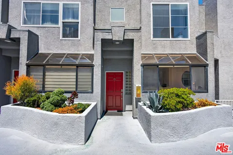 $1,150,000 | 1436 20th Street, Unit 15, Santa Monica, CA 90404