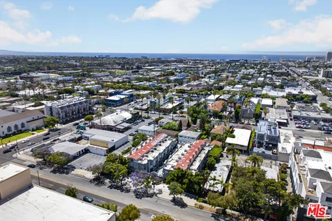 $1,150,000 | 1436 20th Street, Unit 15, Santa Monica, CA 90404