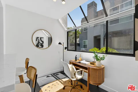 $1,150,000 | 1436 20th Street, Unit 15, Santa Monica, CA 90404