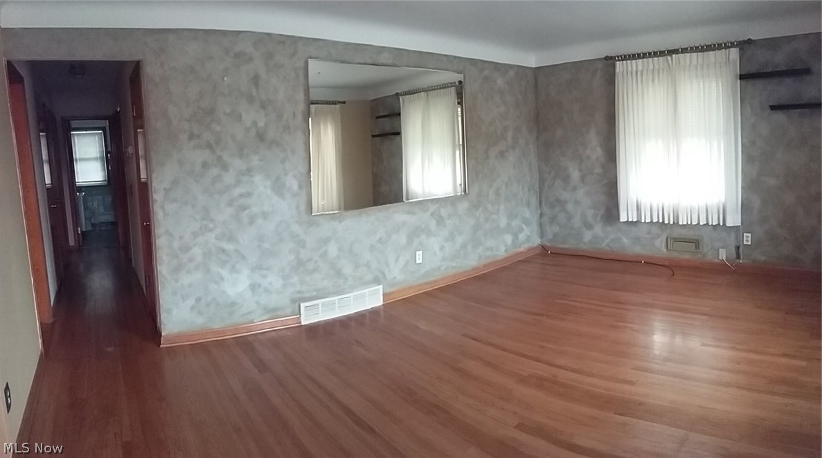 6307 State Road Cleveland, OH 44134 - Photo 6 of 29