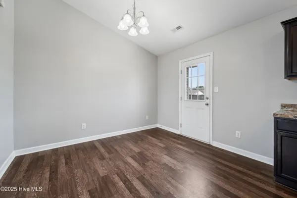 $1,695 | 601 Duncan Drive North, Richlands, NC 28574