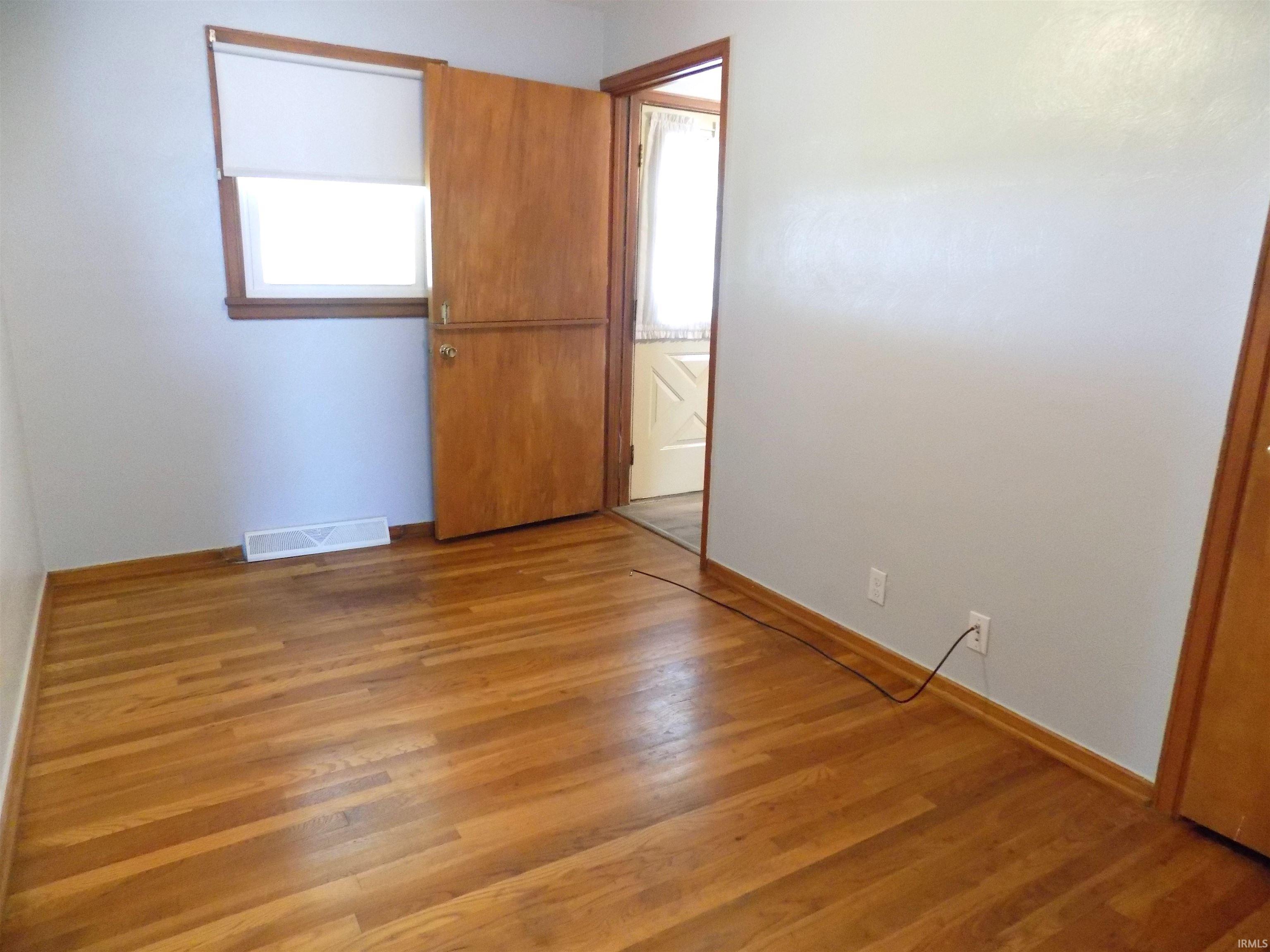1427 Ryer Street South Bend, IN 46628 - Photo 13 of 19 Gallery Image 13