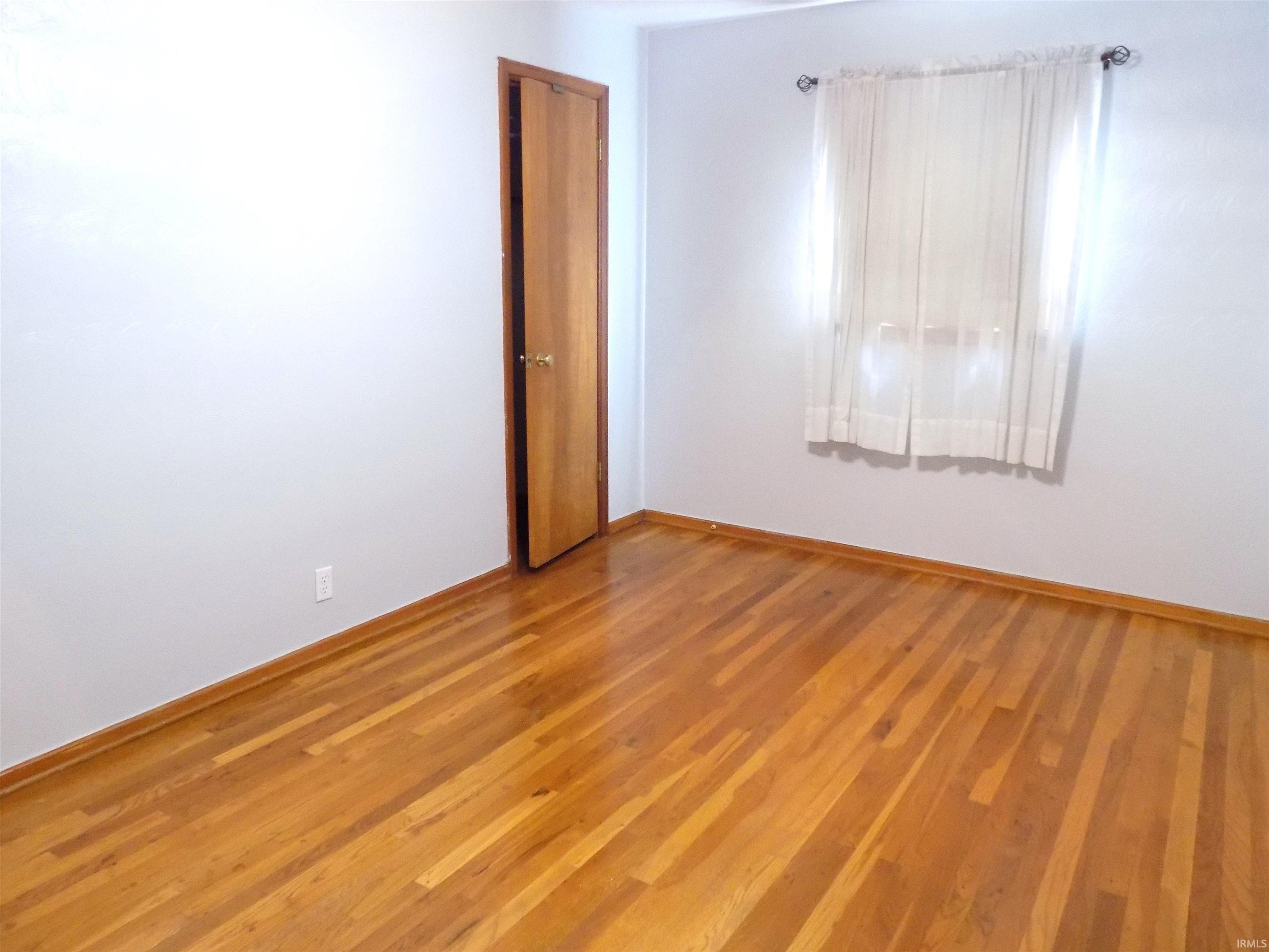 1427 Ryer Street South Bend, IN 46628 - Photo 10 of 19 Gallery Image 10