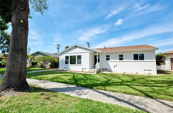$1,025,000 | 1822 Greenwood Avenue, Santa Ana, CA 92705