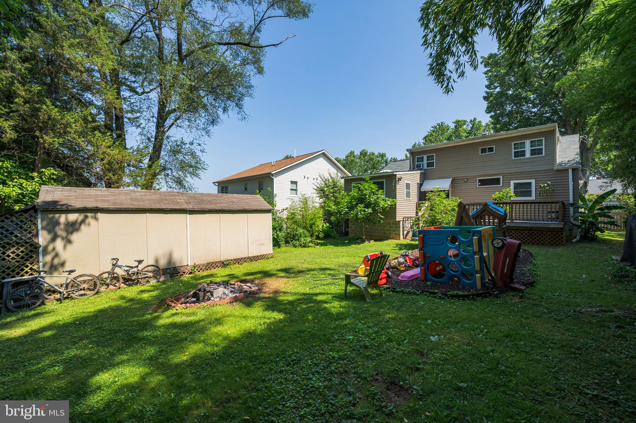 12310 Middle Road Silver Spring, MD 20906 - Photo 54 of 56 exterior yard