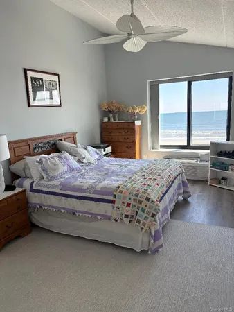 $5,200 | 750 West Broadway, Unit 5Q, Long Beach, NY 11561