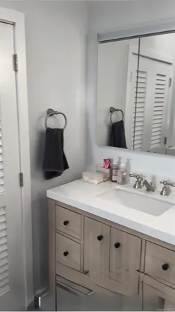 $5,200 | 750 West Broadway, Unit 5Q, Long Beach, NY 11561