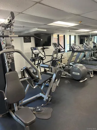 $5,200 | 750 West Broadway, Unit 5Q, Long Beach, NY 11561