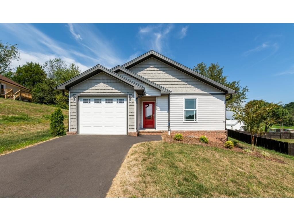 2906 Southbridge Road Kingsport, TN 37664 - Photo 1 of 25 Photo 1