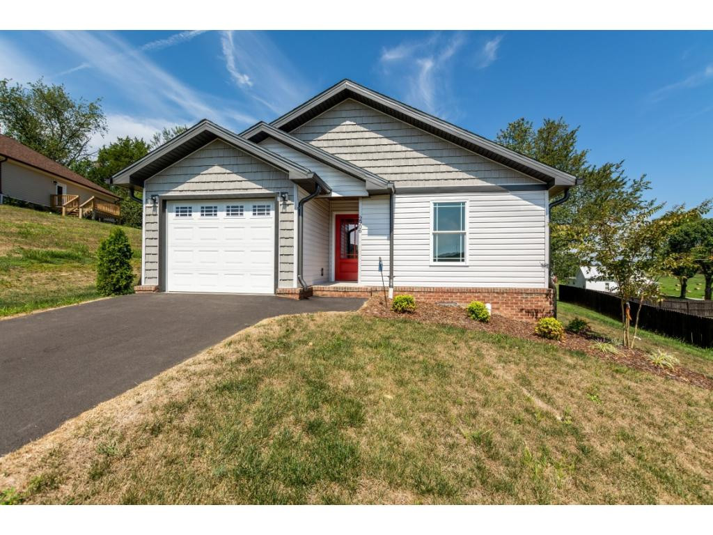 2906 Southbridge Road Kingsport, TN 37664 - Photo 2 of 25 Photo 2