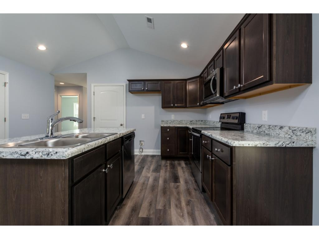 2906 Southbridge Road Kingsport, TN 37664 - Photo 13 of 25 Photo 14