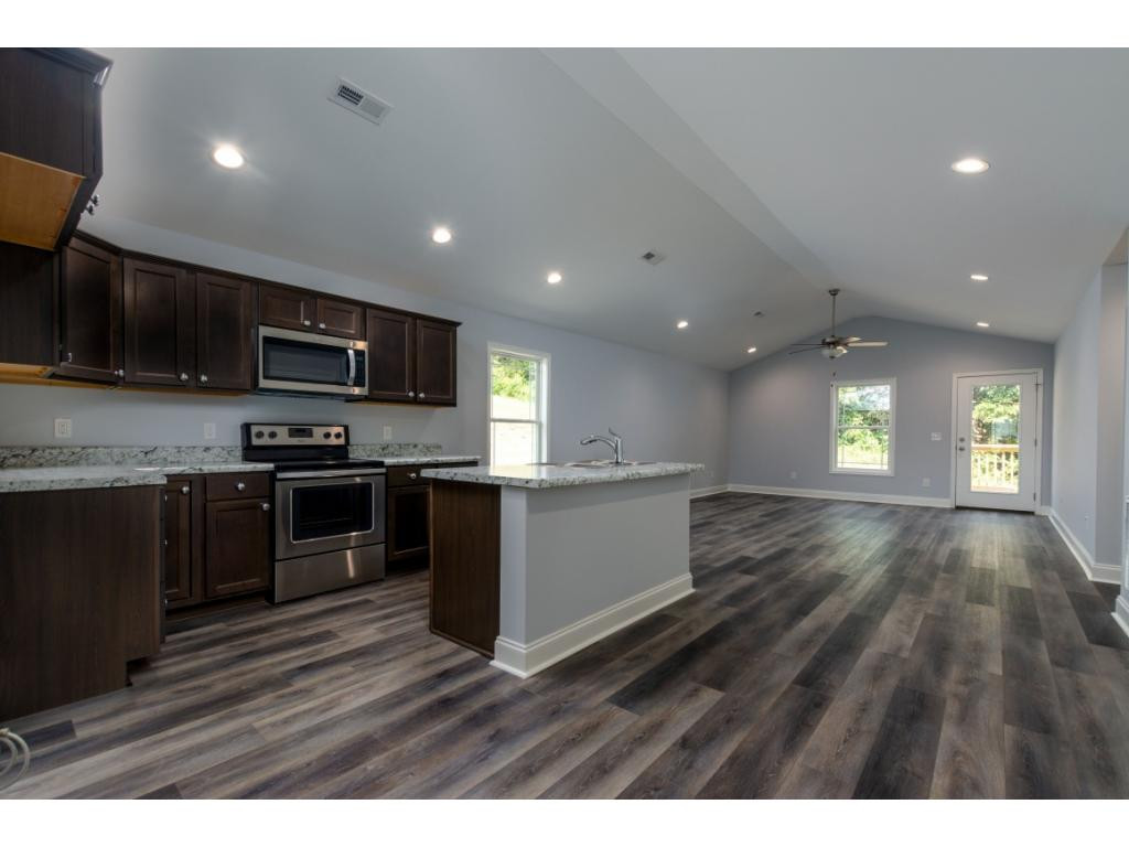 2906 Southbridge Road Kingsport, TN 37664 - Photo 14 of 25 Photo 15