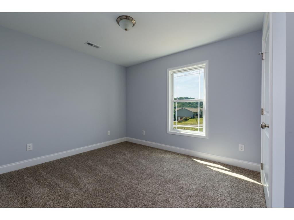 2906 Southbridge Road Kingsport, TN 37664 - Photo 22 of 25 Photo 23