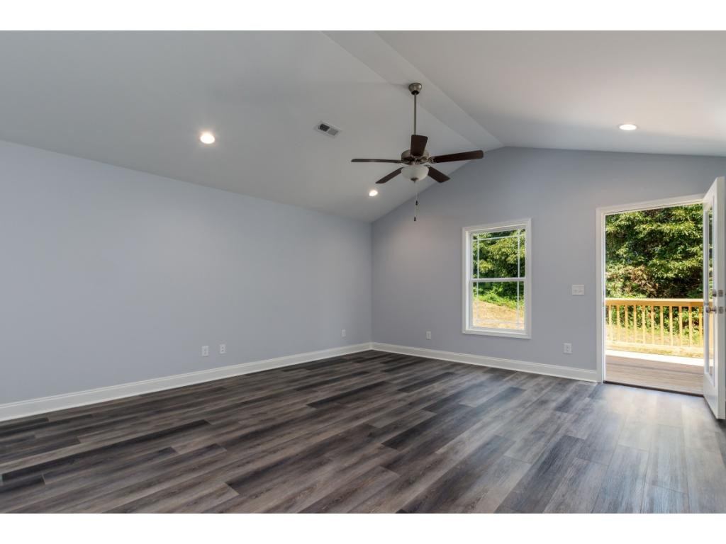 2906 Southbridge Road Kingsport, TN 37664 - Photo 4 of 25 Photo 4