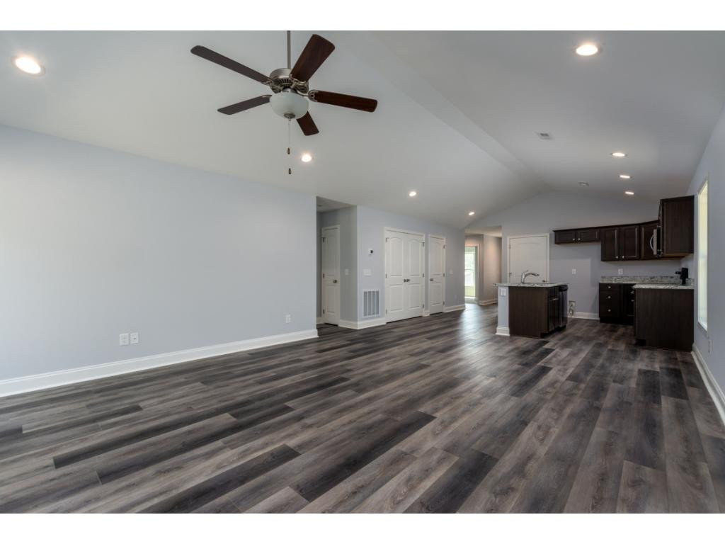 2906 Southbridge Road Kingsport, TN 37664 - Photo 7 of 25 Photo 7