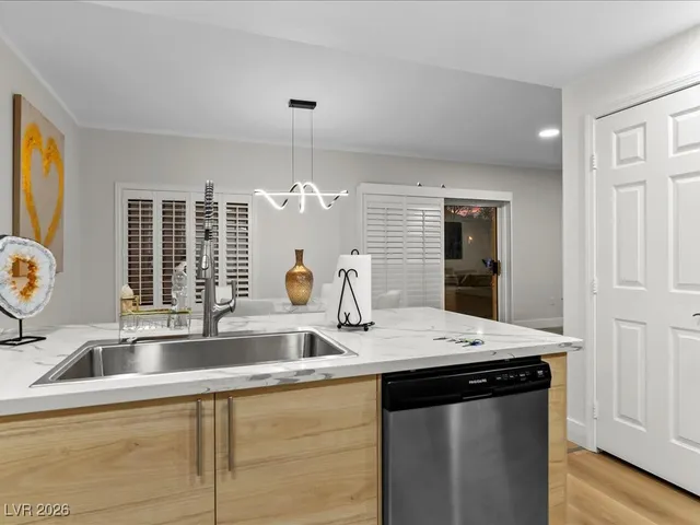 $514,999 | 821 Glacier Peak Lane, Unit 203, Las Vegas, NV 89144