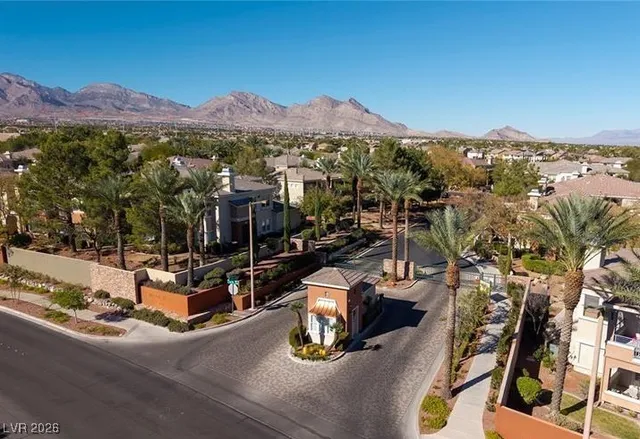 $514,999 | 821 Glacier Peak Lane, Unit 203, Las Vegas, NV 89144