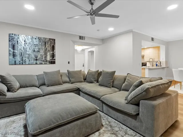 $514,999 | 821 Glacier Peak Lane, Unit 203, Las Vegas, NV 89144