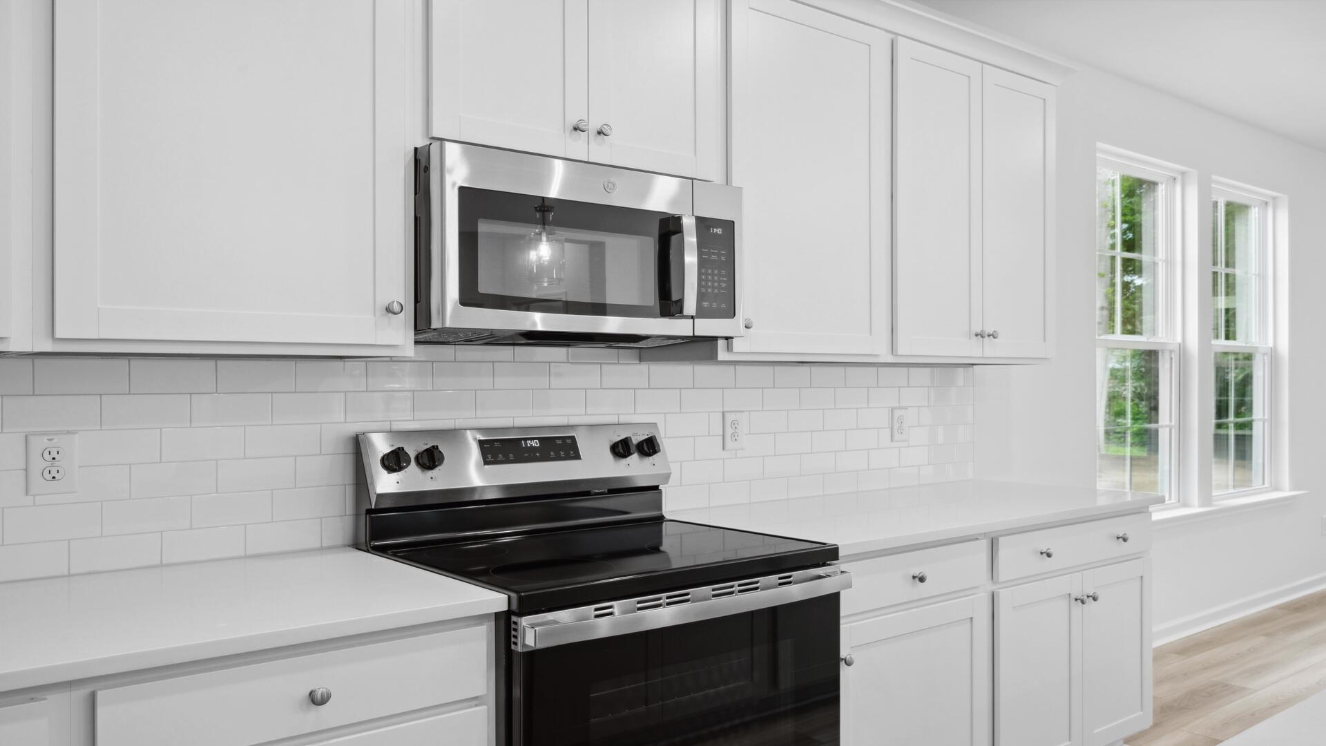 444 Cadbury Loop Summerville, SC 29486 - Photo 7 of 25 Kitchen