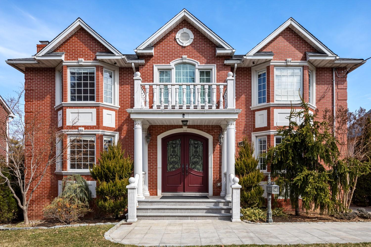 45 Nassau Road Great Neck, NY 11021 - Photo 1 of 1