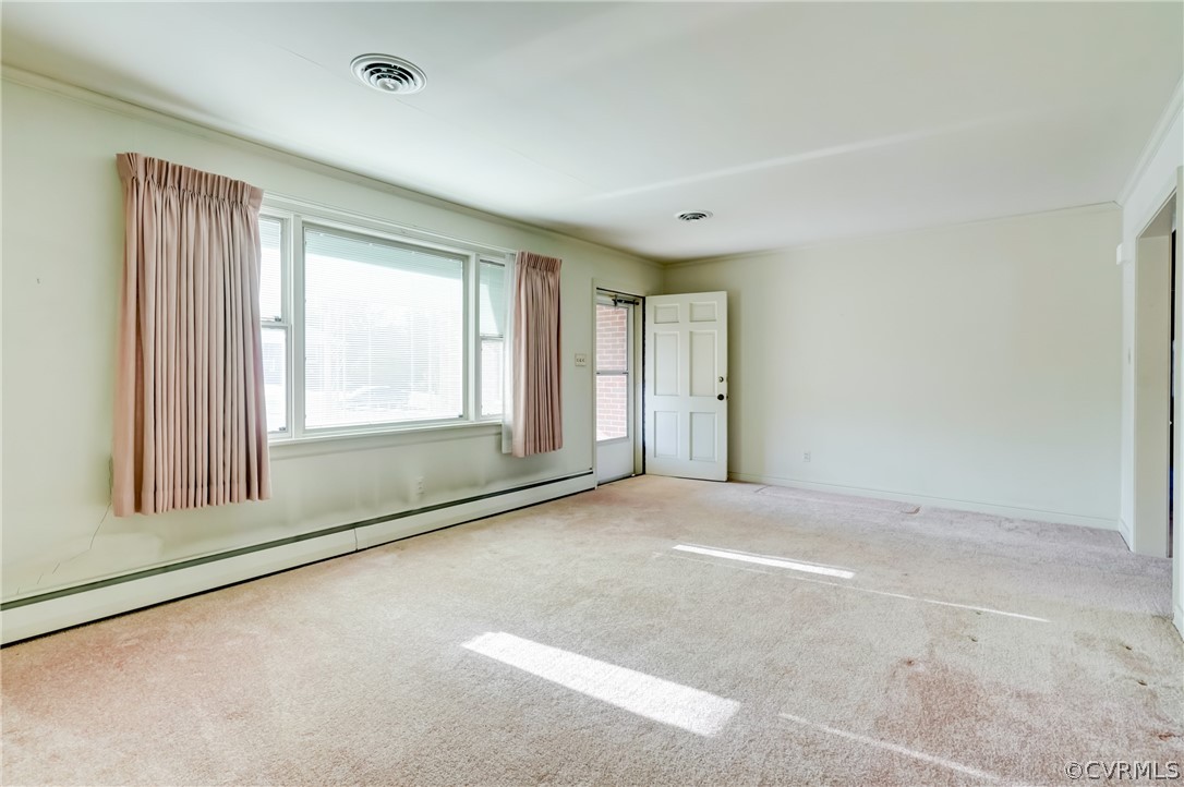 2100 Manlyn Road Henrico, VA 23229 - Photo 3 of 39 HARDWOODS UNDER CARPET - HUGE FAMILY ROOM AND LOOK