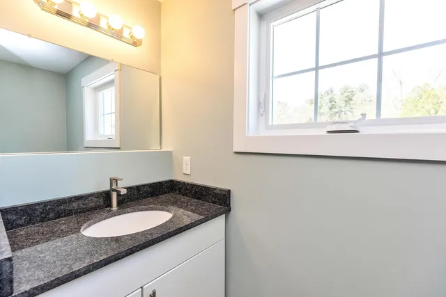 $325,000 | 6 A Villa Brasi Lane, Boscawen, NH 03303