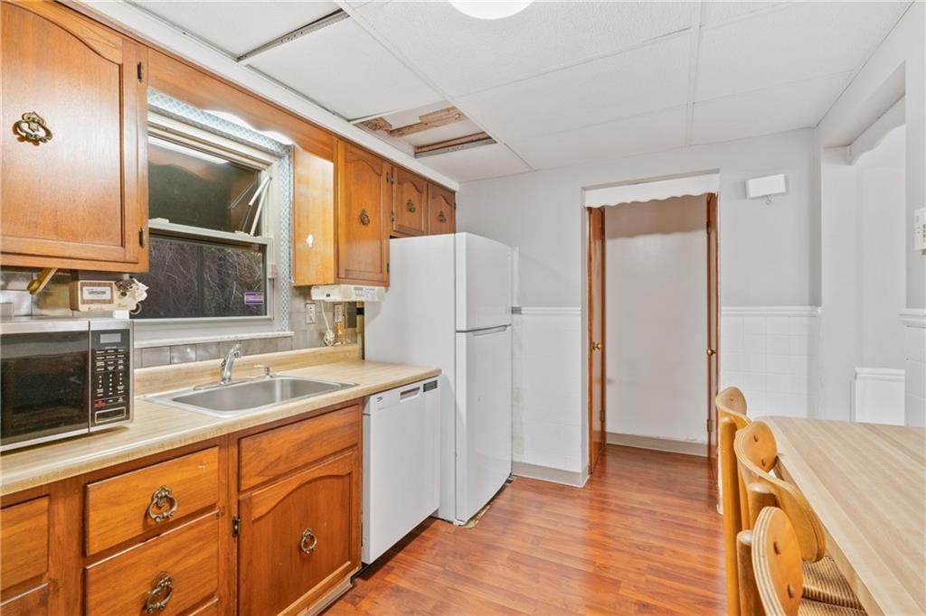 1501 Laketon Road Pittsburgh, PA 15221 - Photo 8 of 25 Gallery Image 8